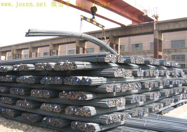 棒材成品堆成穩固的垛型.jpg 棒材成品堆成穩固的垛型.jpg