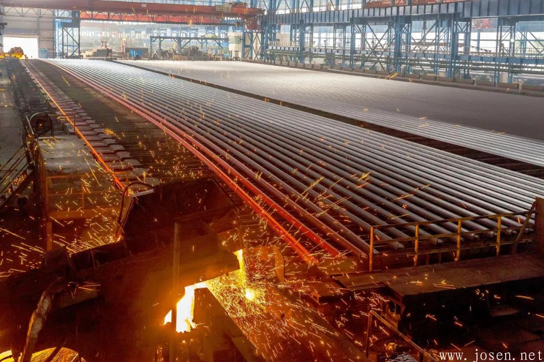 寶鋼股份高速鐵路用耐蝕軌為中國(guó)加速-1.webp.jpg 寶鋼股份高速鐵路用耐蝕軌為中國(guó)加速-1.webp.jpg